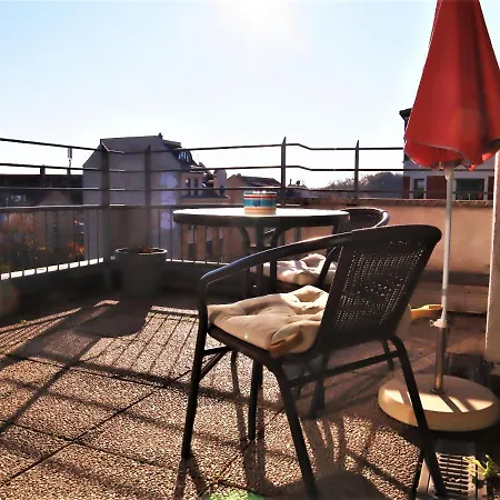 Exklusive Mit Dachterrasse In Schleussig לייפציג